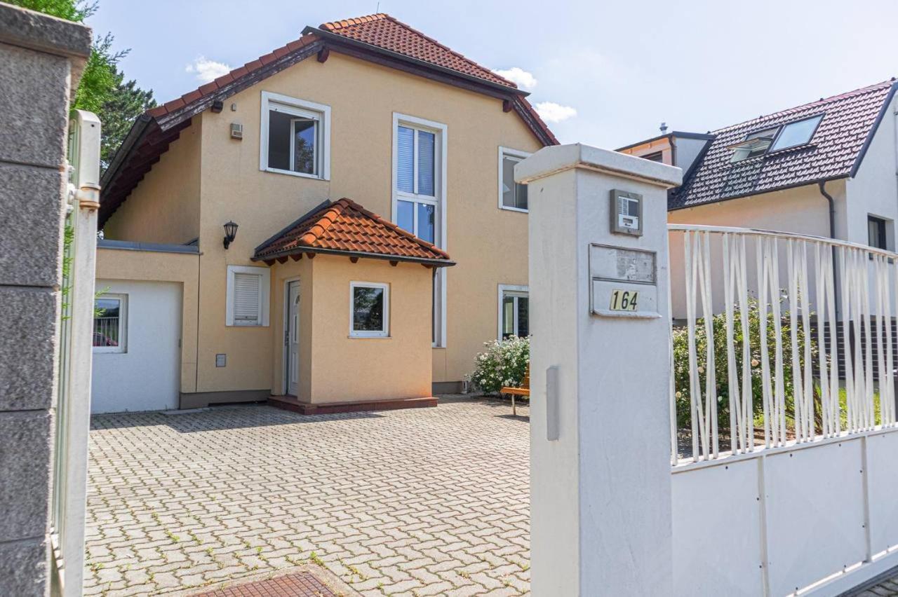 Comfortable Rooms In A Beautiful House Gd Vienne Extérieur photo
