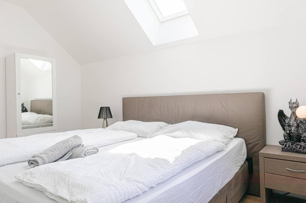Comfortable Rooms In A Beautiful House Gd Vienne Extérieur photo